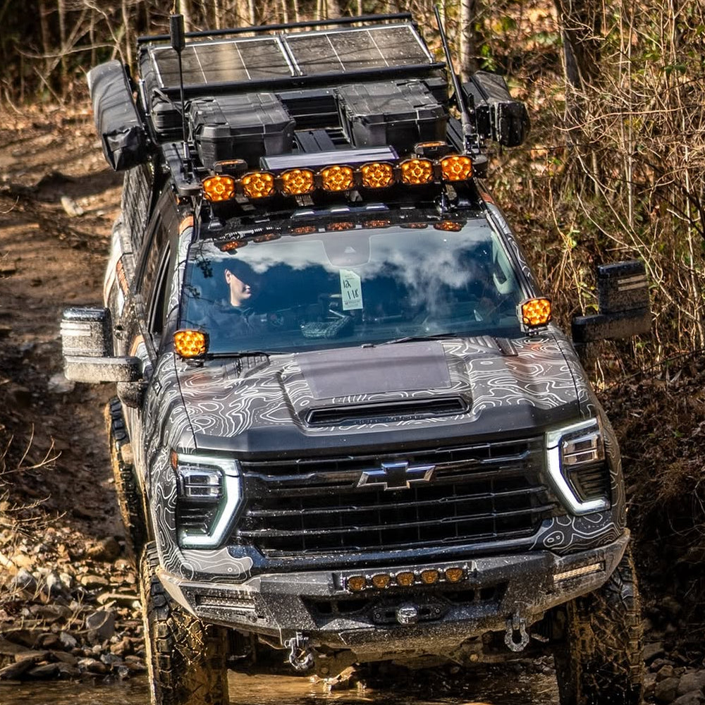 Chevrolet Silverado 2500HD with Scoop(2019-Present) Lensun 98W Hood Solar Panel