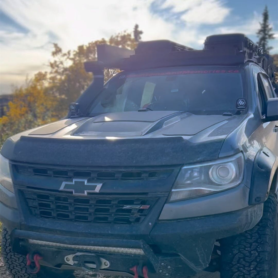 Chevrolet Colorado ZR2 Lensun 85W Hood Flexible Solar Panel
